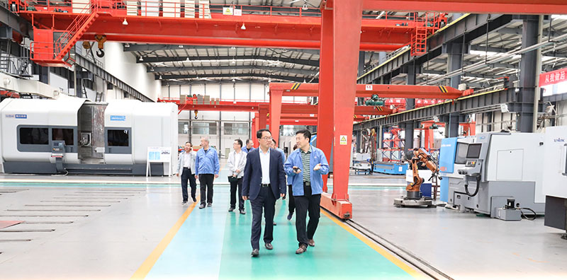 副市長(zhǎng)景丹一行來星火機(jī)床集團(tuán)公司調(diào)研 副市長(zhǎng)景丹一行來星火機(jī)床集團(tuán)公司調(diào)研