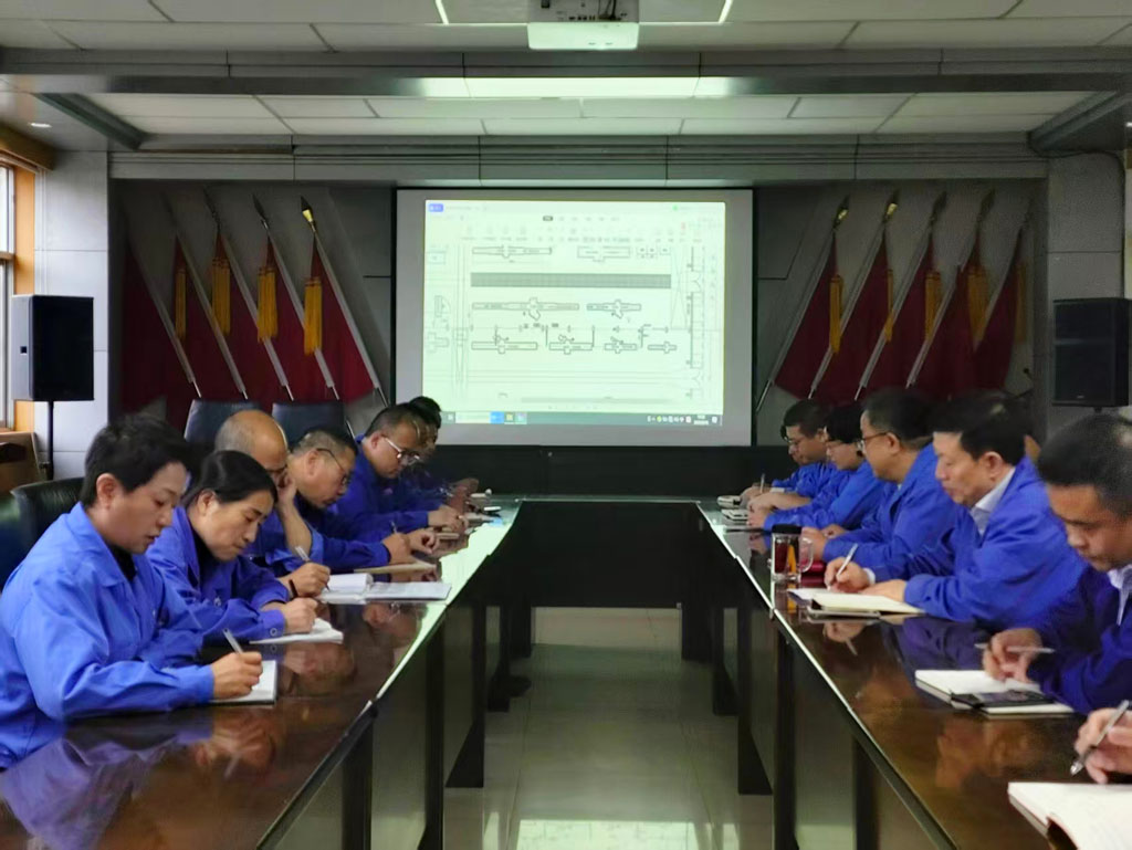 星火數控公司召開大重型高檔數控機床研發(fā)及產業(yè)化項目推進會