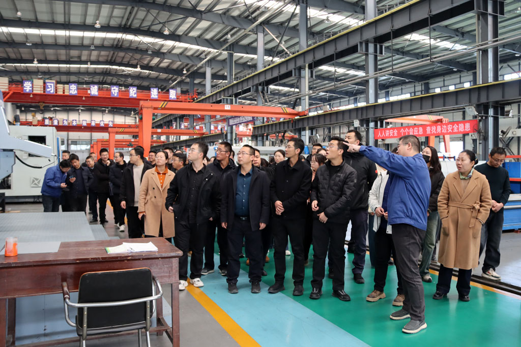 天水市市委組織部、市委黨校組織年輕干部來星火數(shù)控公司開展參觀學(xué)習(xí)活動